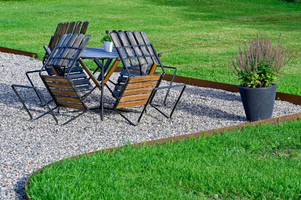 Metal Edging Installation in Fenton