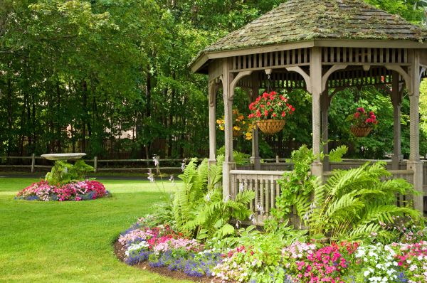 Backyard Landscaping Service in Fenton