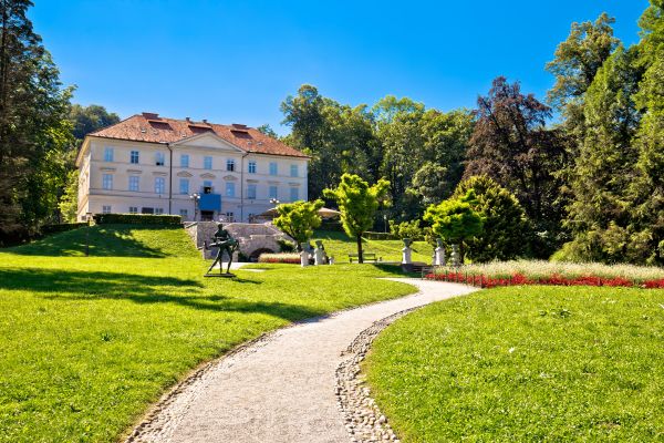 Park Landscape Maintenance in Fenton